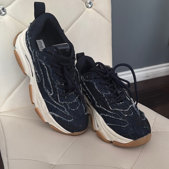 Steve‎ Madden White and Blue Sneakers Classic Design - Picture 3 of 7